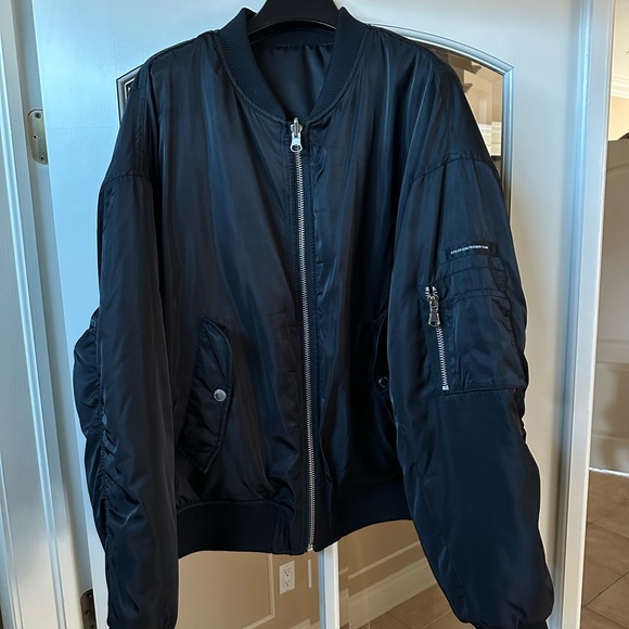 STOLEN GIRLFRIENDS CLUB - BOMBER REVERSIBLE - Picture 4 of 8